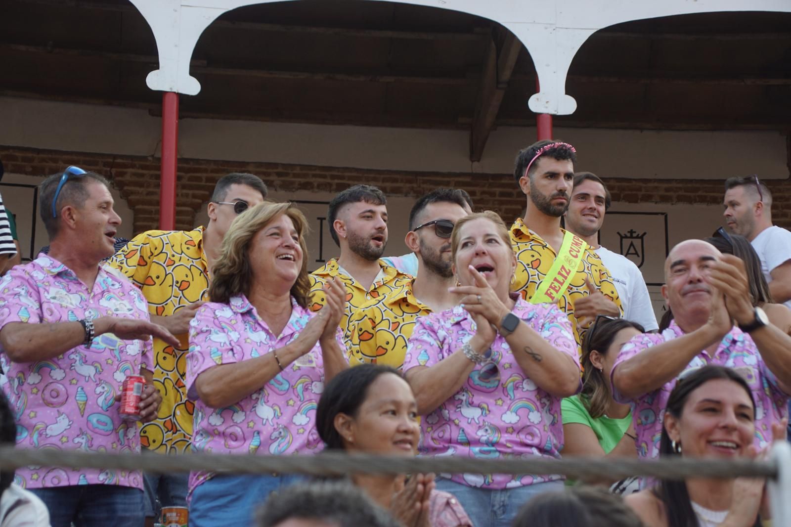Gran ambiente en los cortes y la suelta de vaquillas de Peñaranda