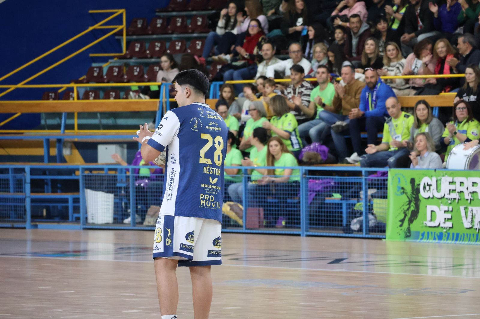 GALERÍA | El BM Zamora se juega consolidar el liderazgo frente a los asturianos del Auto-Center Principado Vetusta