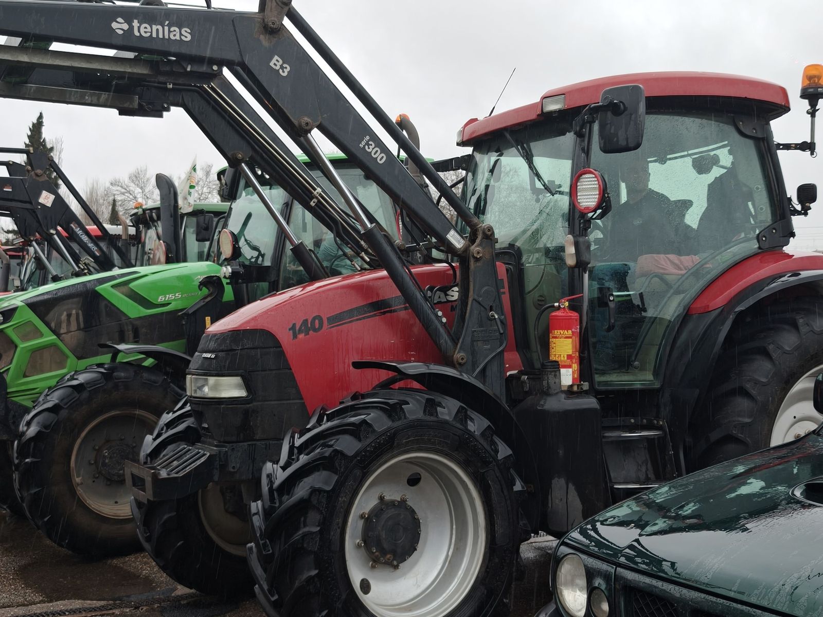 En imágenes la marcha con tractores y vehículos de campo en Salamanca en protesta contra Mercosur