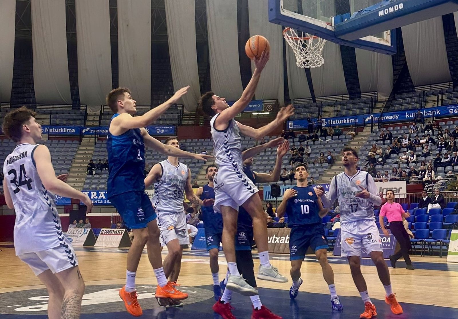 Un instante del encuentro CB Zamora