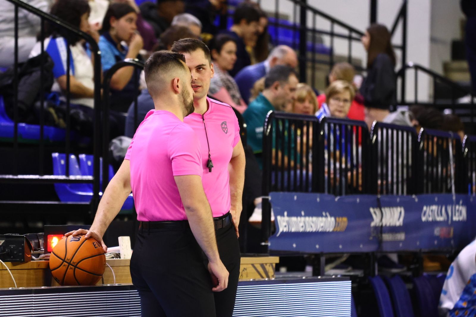 Perfumerías Avenida - CB Rosalía