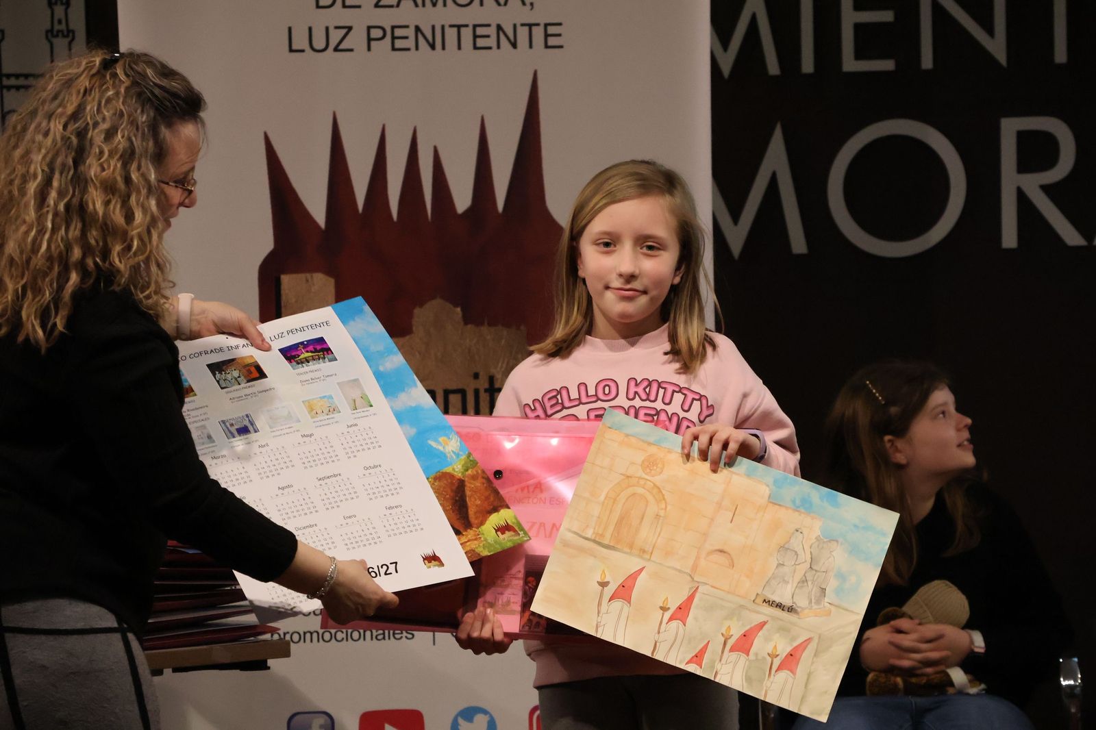 GALERÍA | La Asociación Luz Penitente reparte los premios del VIII Concurso de Dibujo Infantil