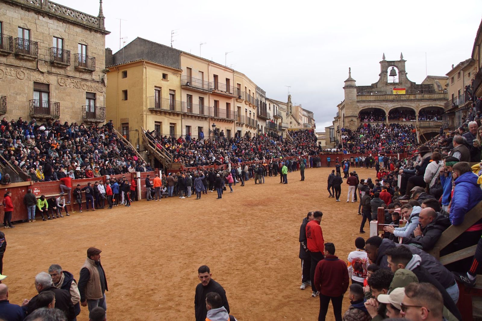 Destacados saltos, quiebros y toreo de capa en la capea del Lunes de Carnaval en Ciudad Rodrigo