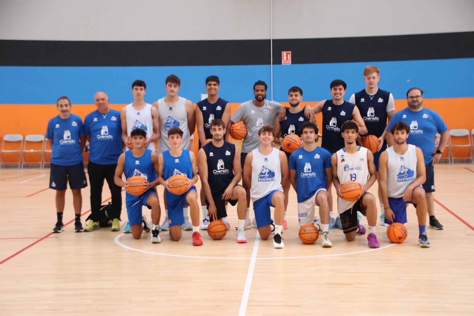 Primer entrenamiento de Perfumerías Avenida de Tercera FEB
