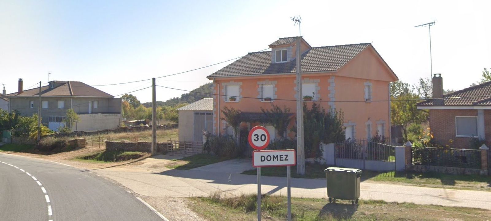 Entrada de Domez de Alba.Archivo