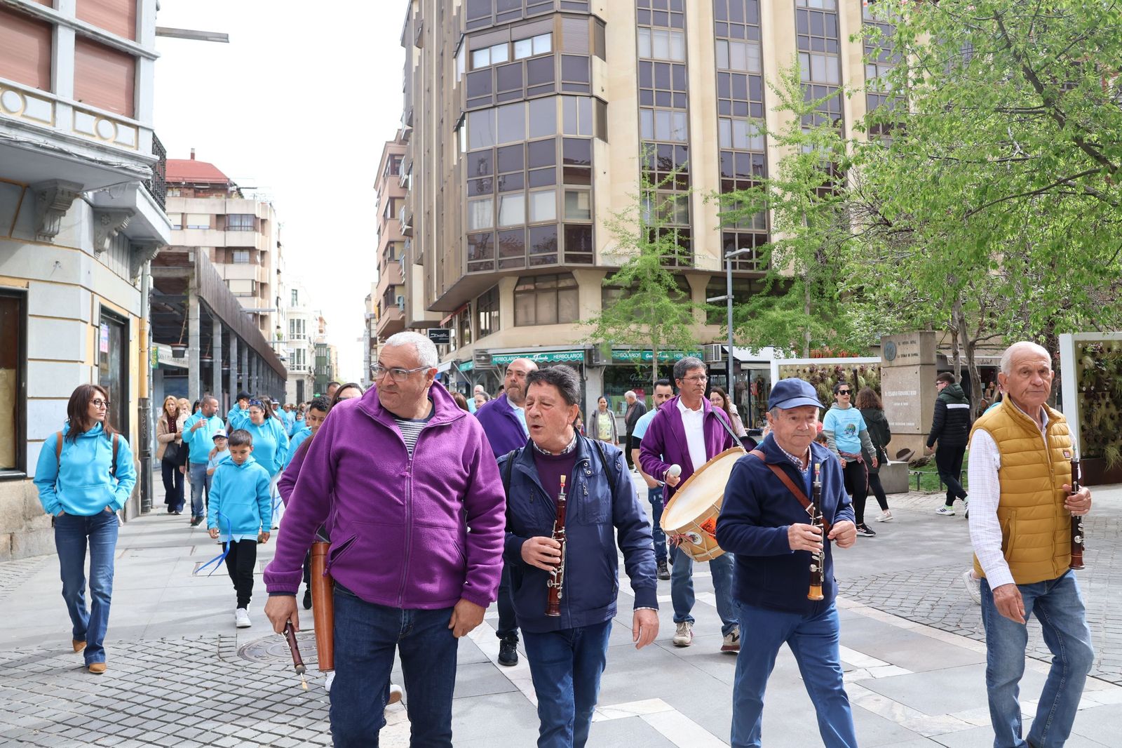 GALERÍA | Marcha solidaria para celebrar el día del autismo en Zamora