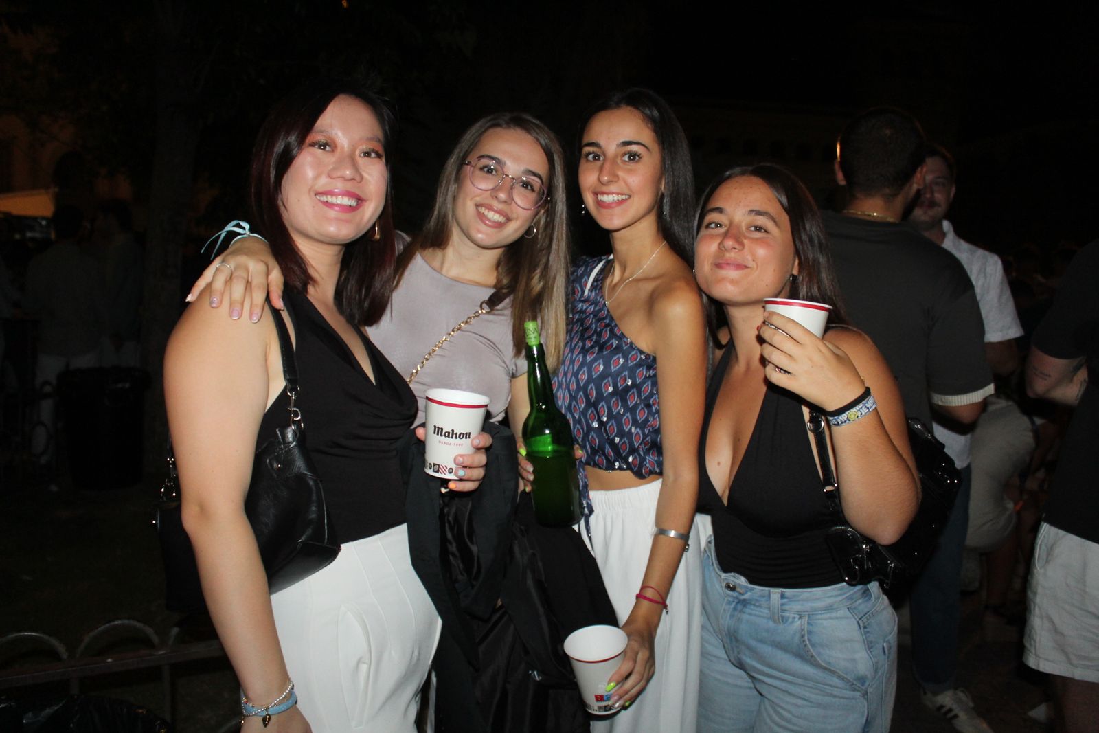 La Feria de Día se llena en la tarde-noche de este viernes, punto de partida del fin de semana