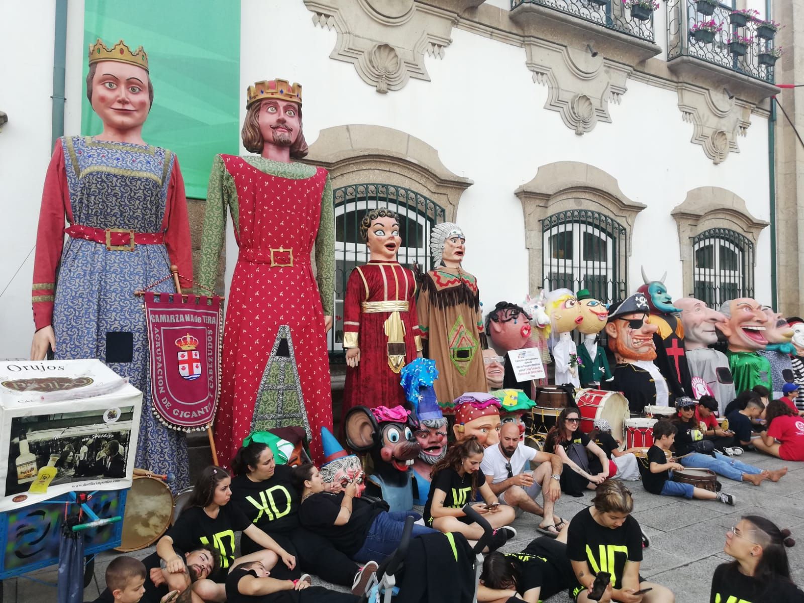 encuentro-cabezudos-y-gigantes-en-braga-portugal-20