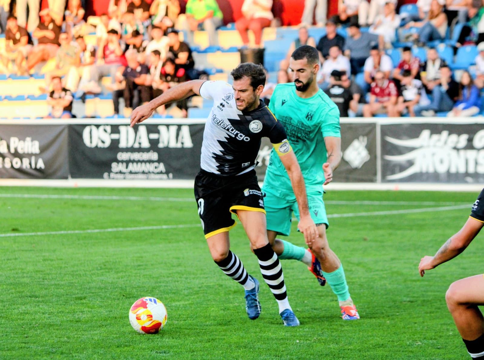 Carlos de la Nava, ante el Mérida