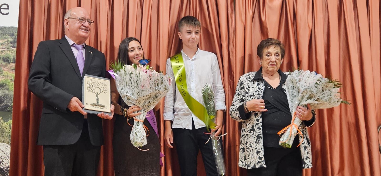 Juzbado, pregón, nombramiento de damas y chupinazo en las fiestas de San Miguel 2025