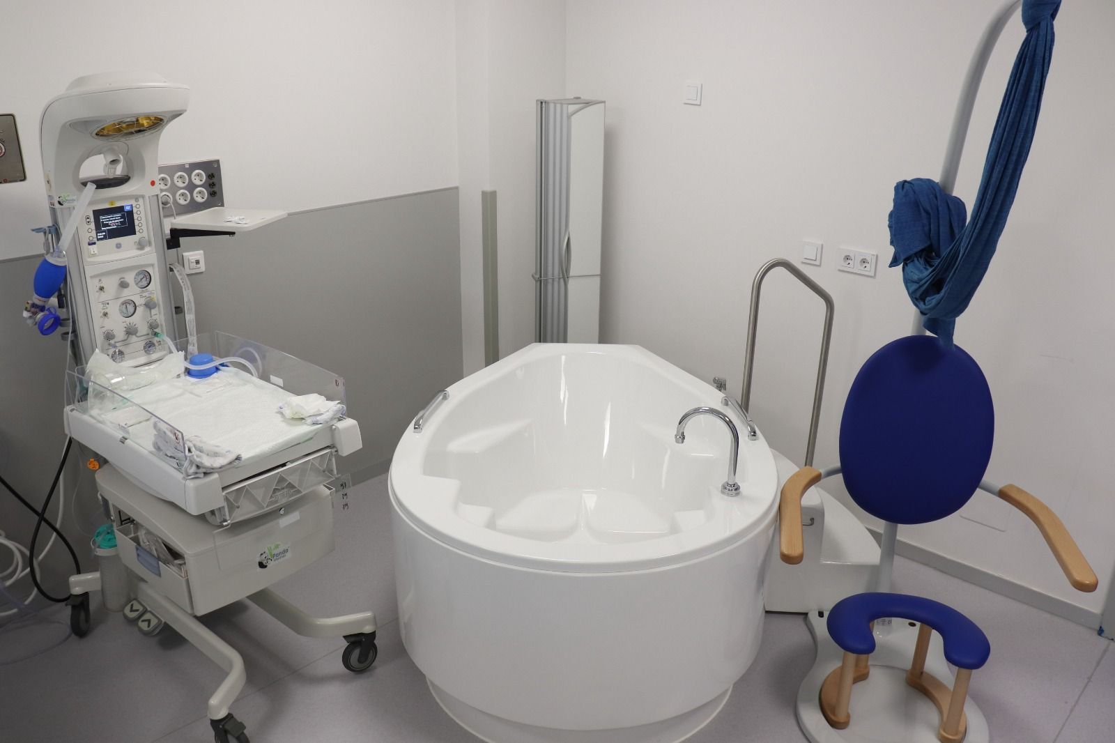 Bañera para dilatación y parto en el hospital nuevo de Salamanca