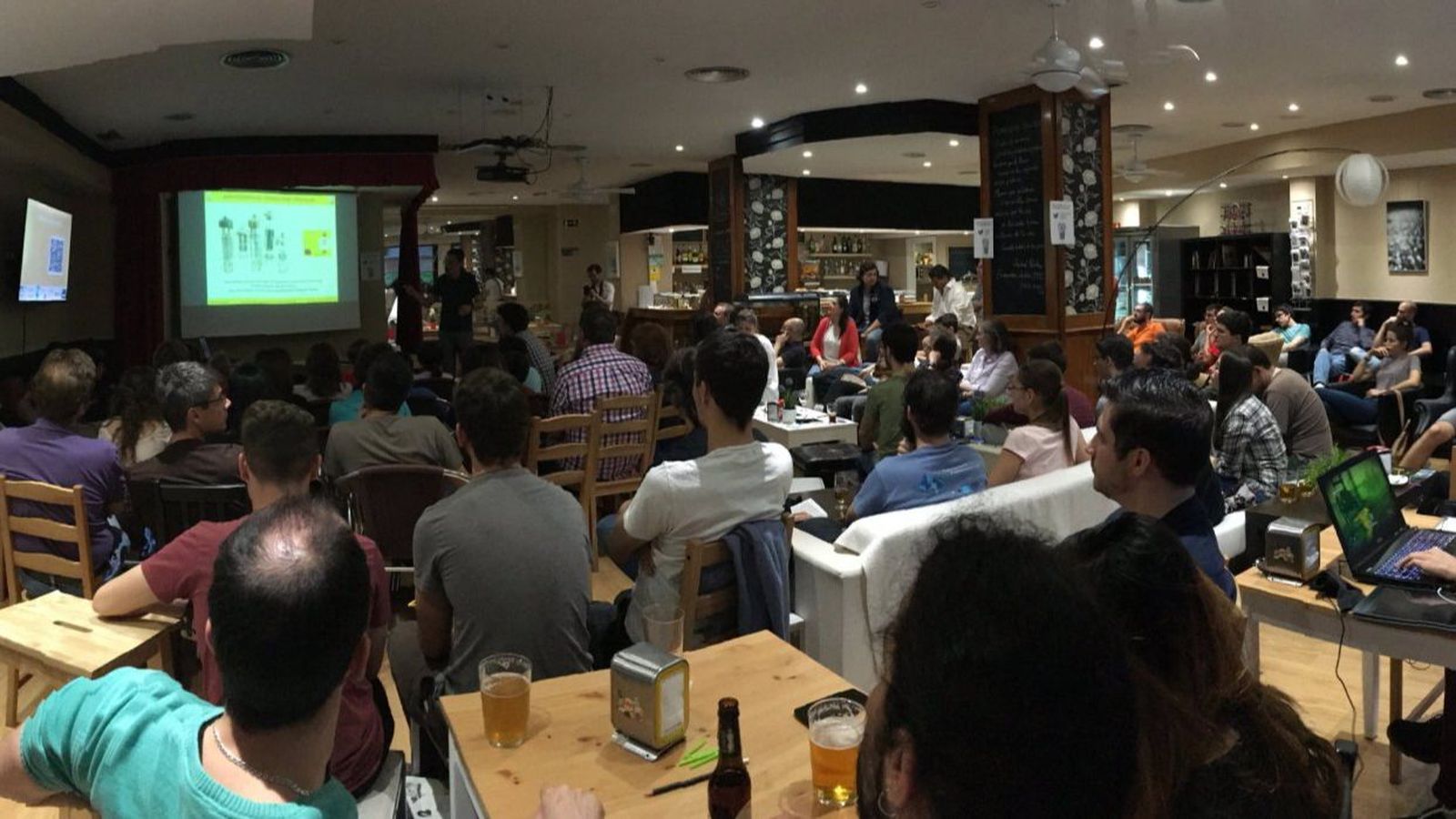 La ciencia llega a los bares de Salamanca con el festival internacional 'Pint of Science'