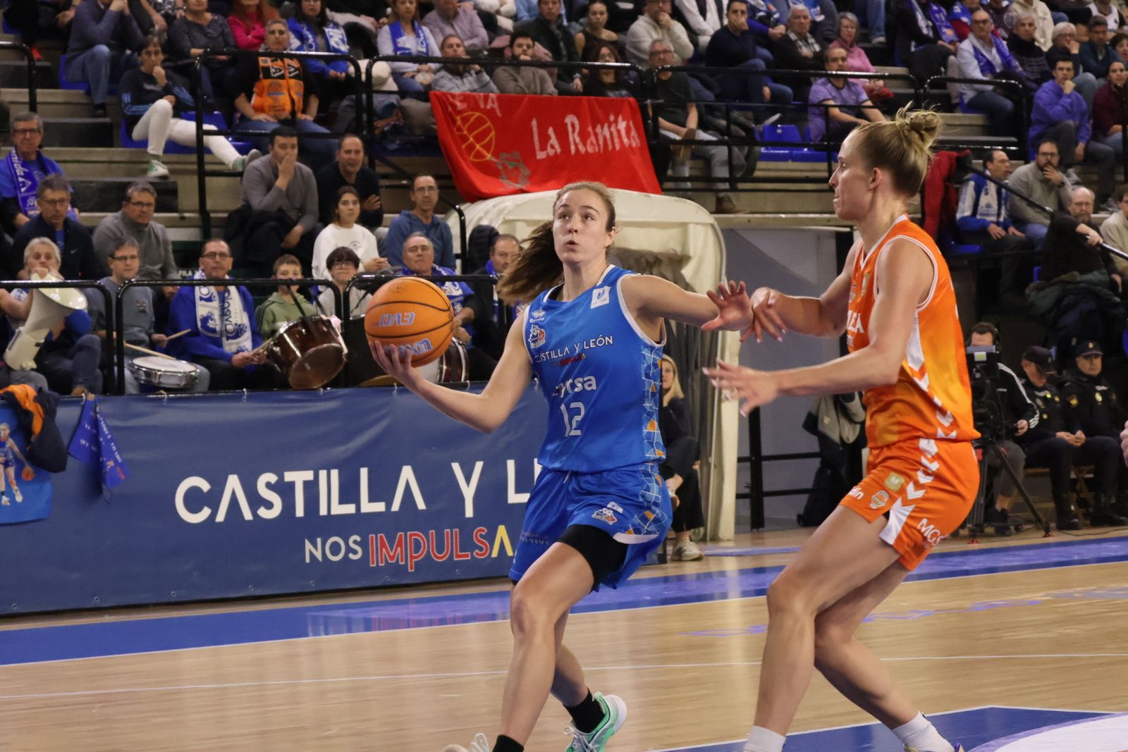 Perfumerías Avenida - Valencia Basket