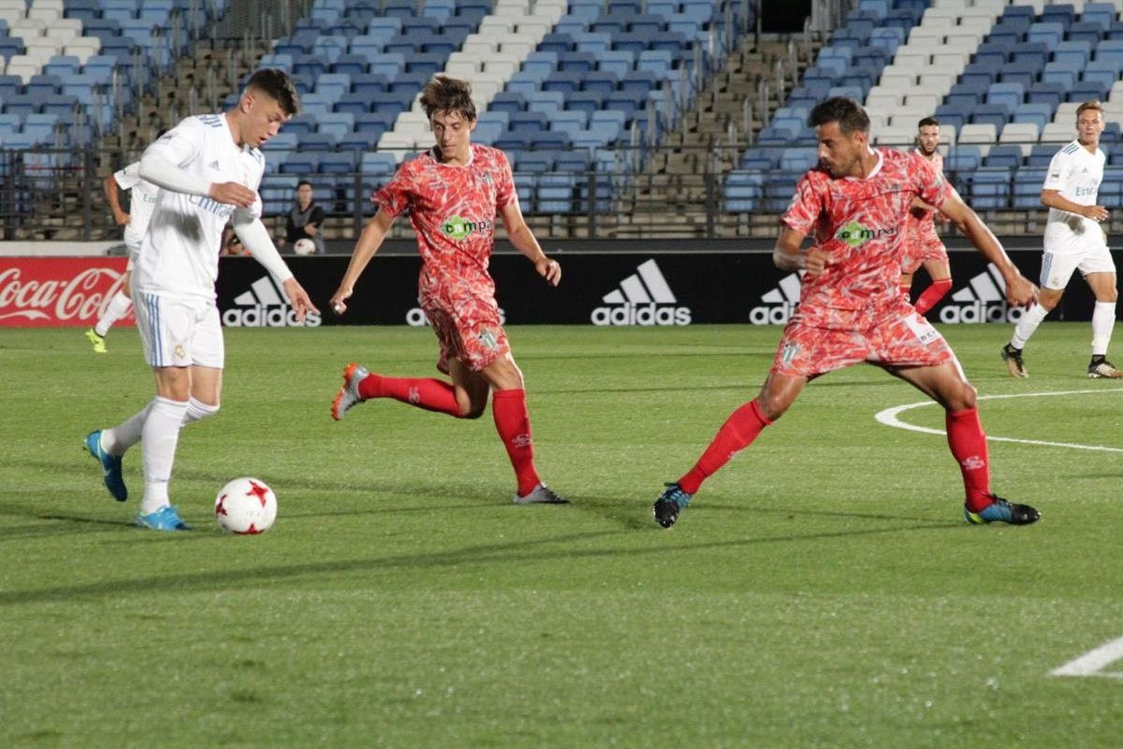 Empate a cero entre Real Madrid Castilla y Guijuelo