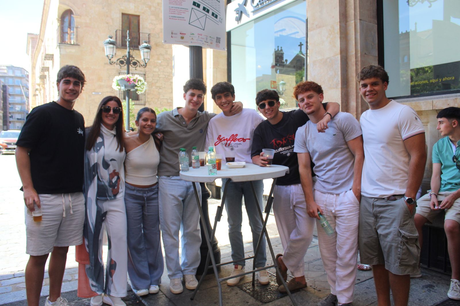 Ambiente en la Feria de Día en el mediodía de este sábado
