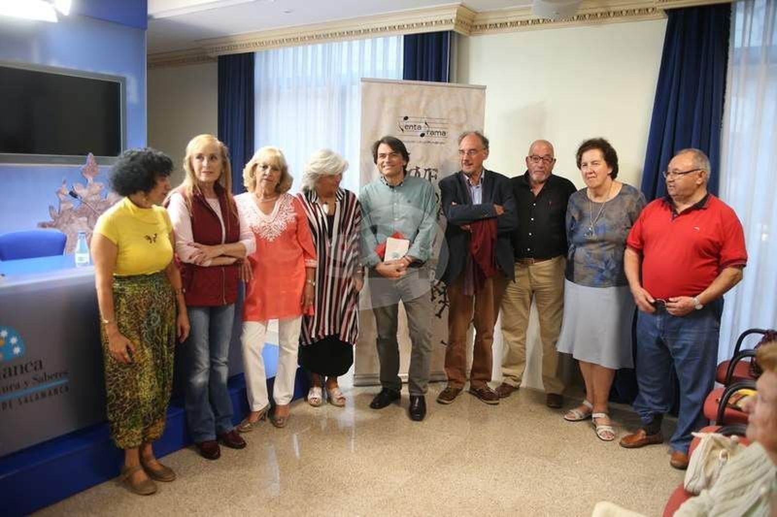 El escritor Pedro Ojeda presenta su poemario 'Piel' en el Liceo