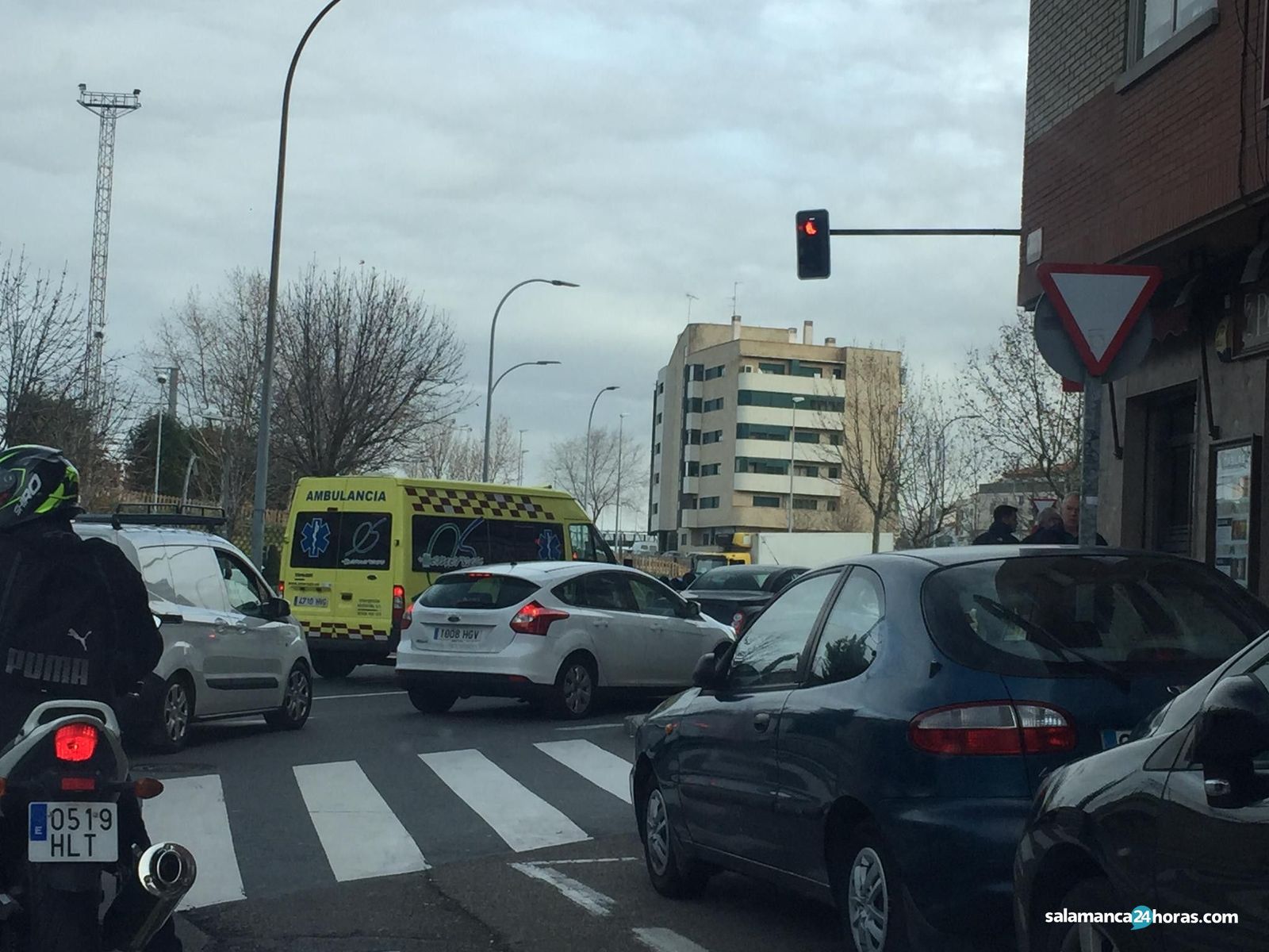 Ambulancia en Comuneros - Espronceda