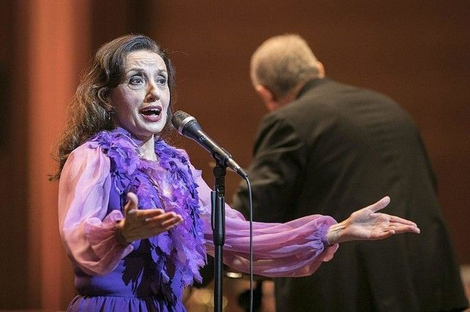 1526897522345luz casaldn