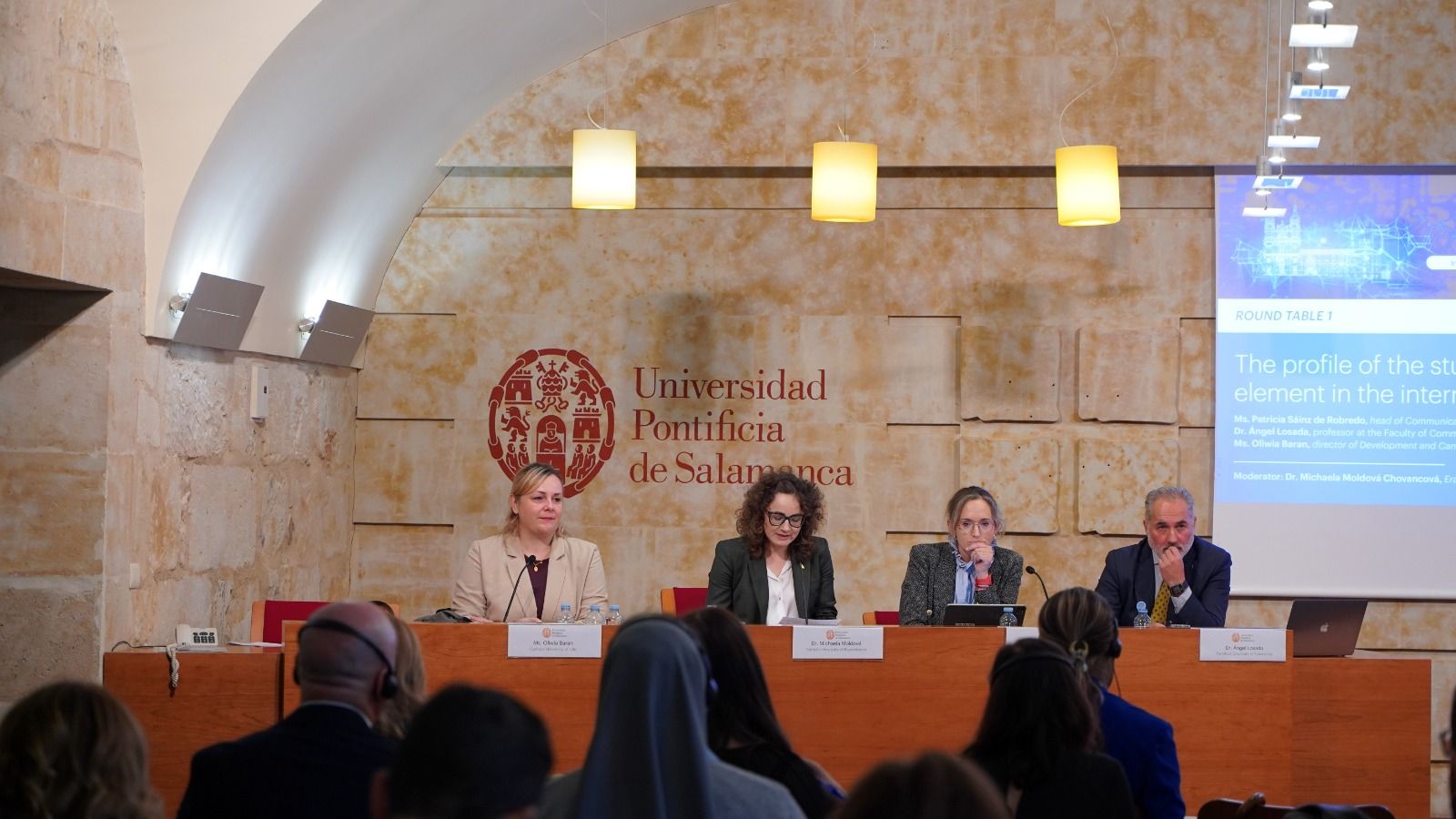 Congreso Com. Interna Mesa Redonda