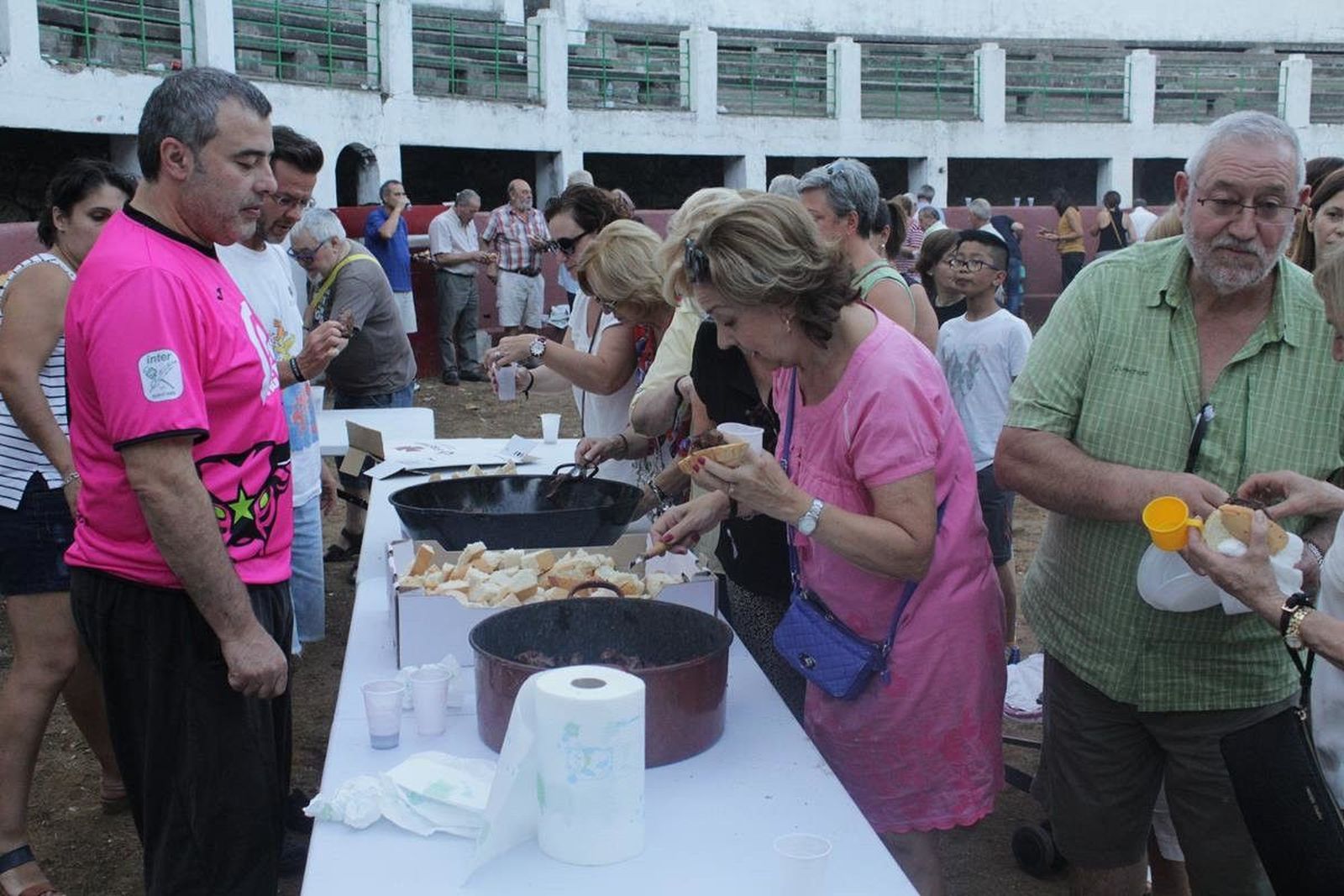 Buena mesa y carcajadas en el final de las Fiestas de Sequeros