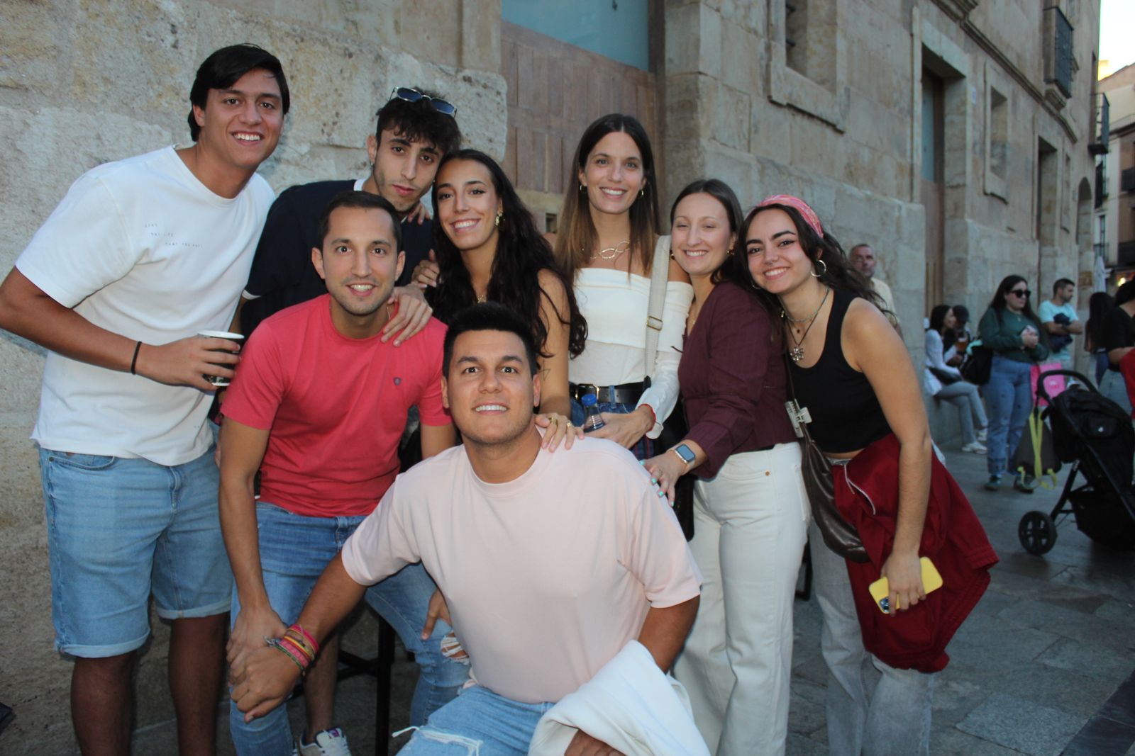 Ambiente en la Feria de Día en la tarde de este jueves