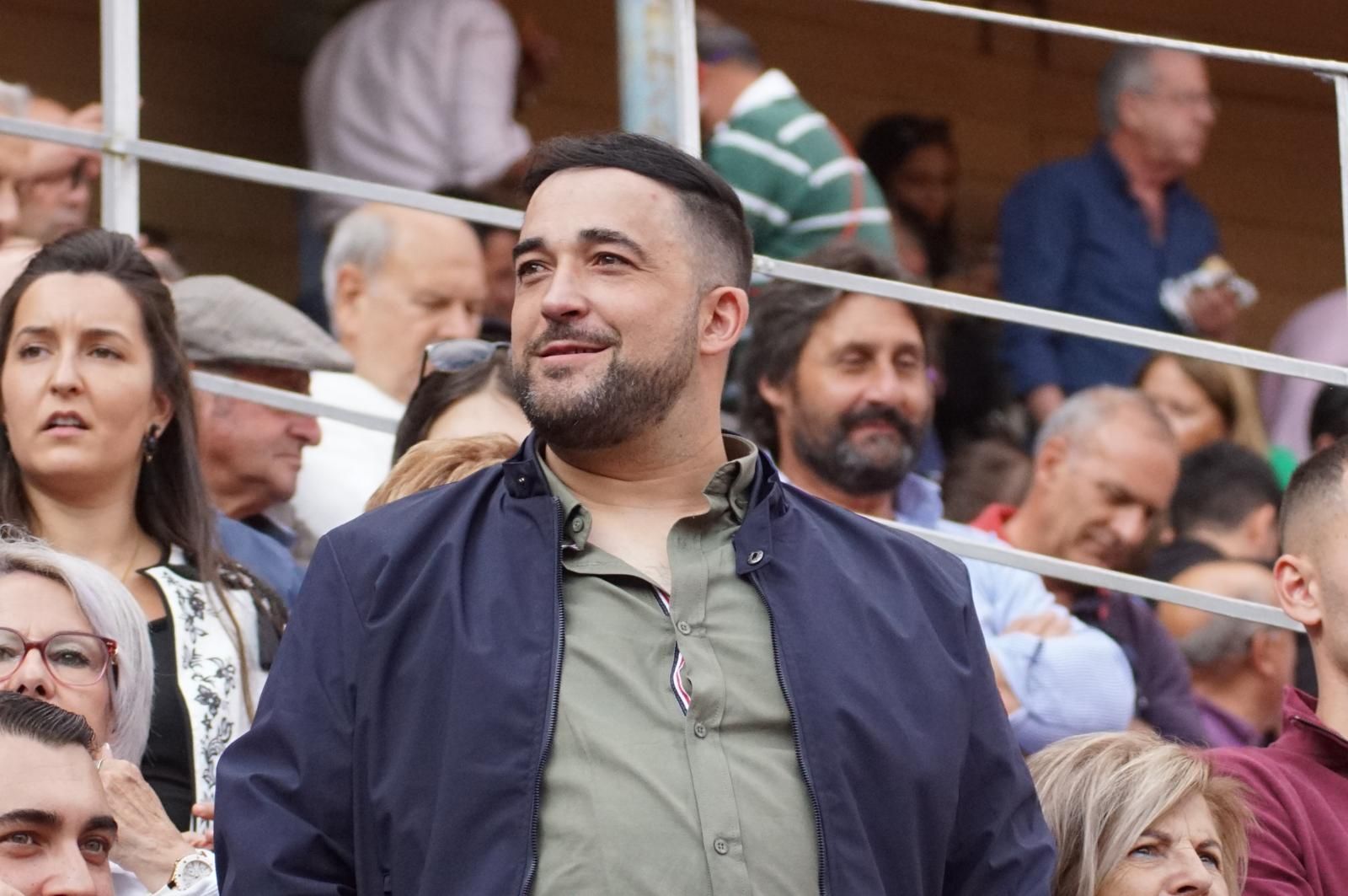 resumen-fotografico-del-ambiente-en-los-tendidos-de-la-glorieta-durante-la-corrida-de-garcigrande-20-de-septiembre-de-2024-foto-juanes-3