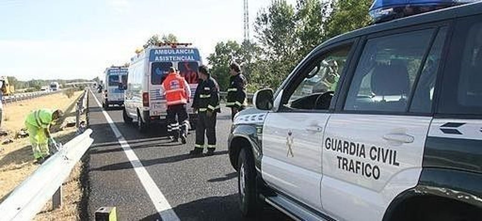 Cinco heridos leves, entre ellos tres niños, en un accidente en Nava de Béjar