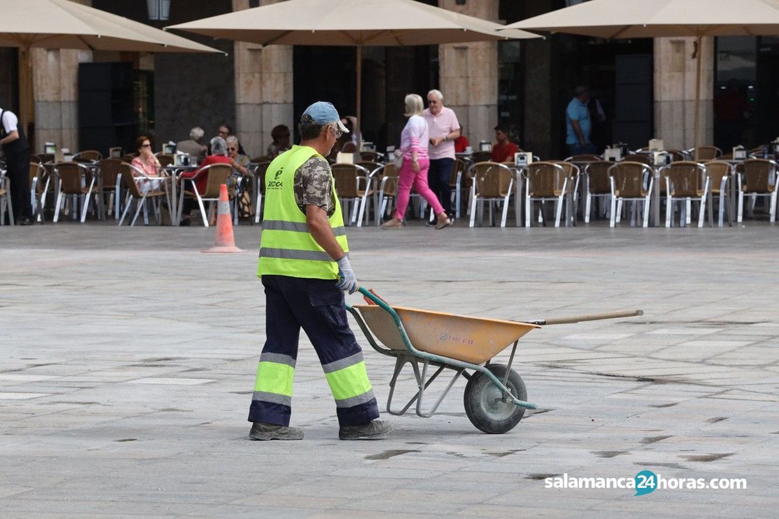 Trabajador Plaza Mayor