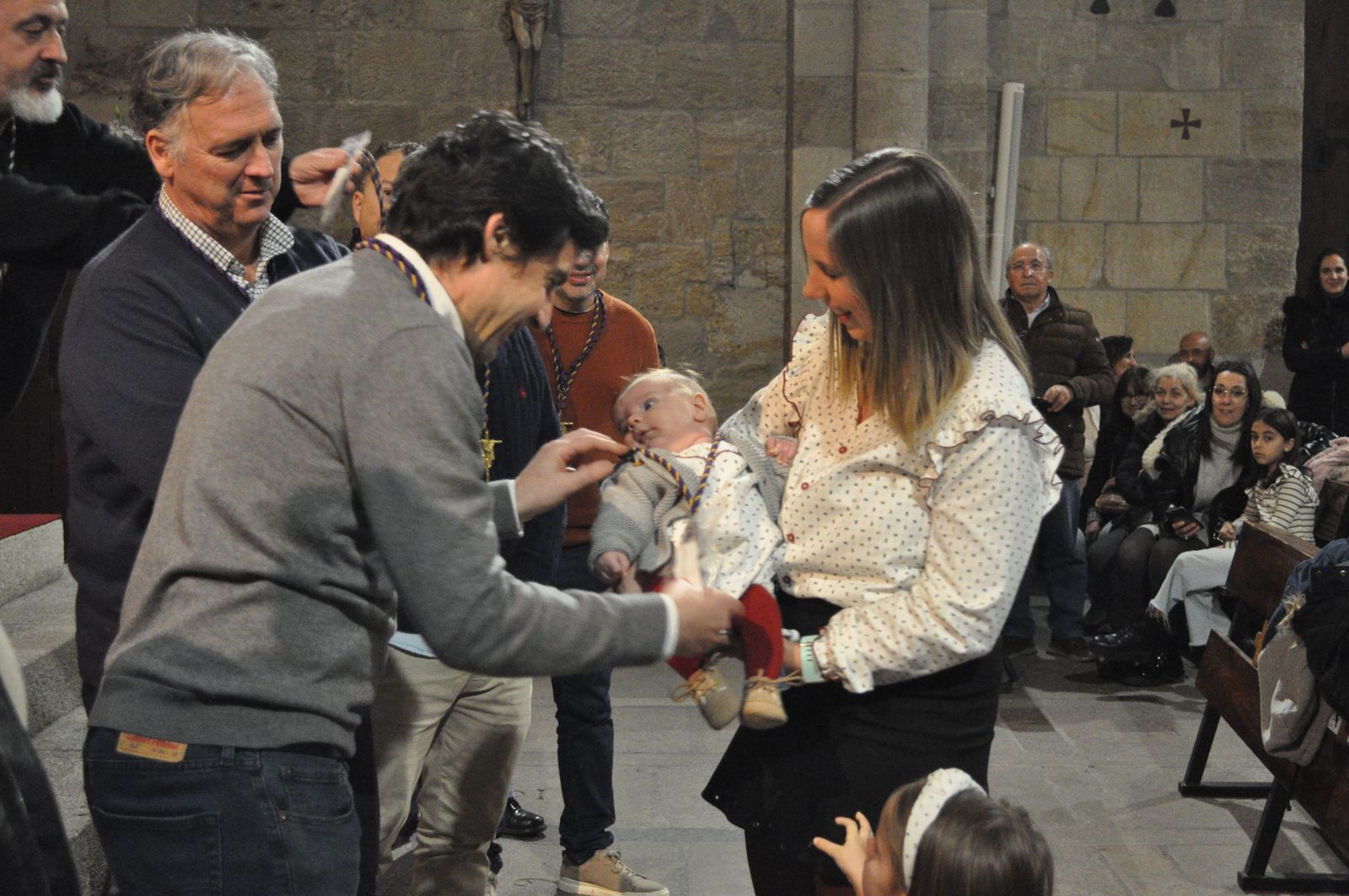 Rito de entrada de hermanos de la Santa Vera Cruz