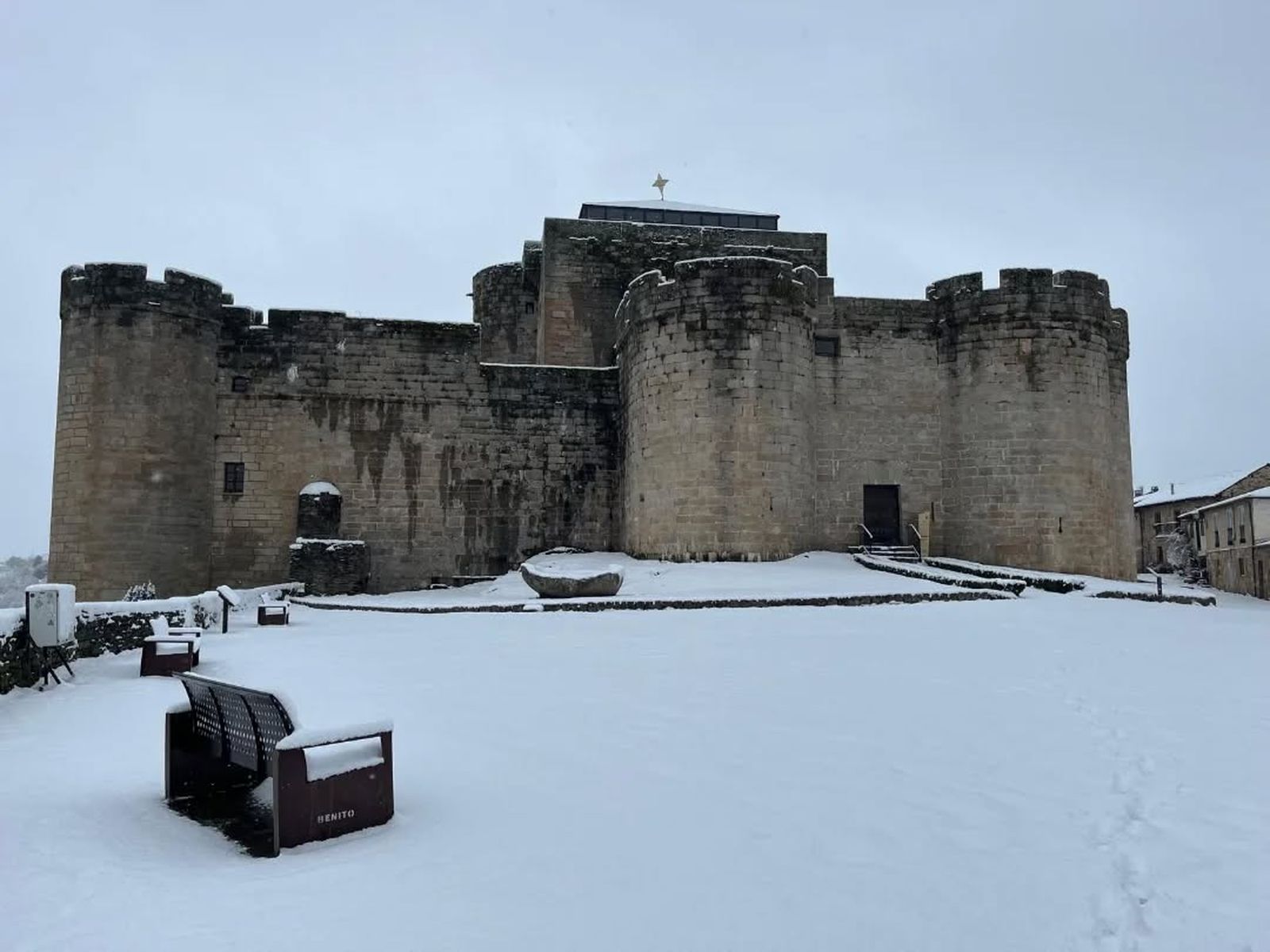 GALERÍA | Sanabria cubierta de nieve este viernes