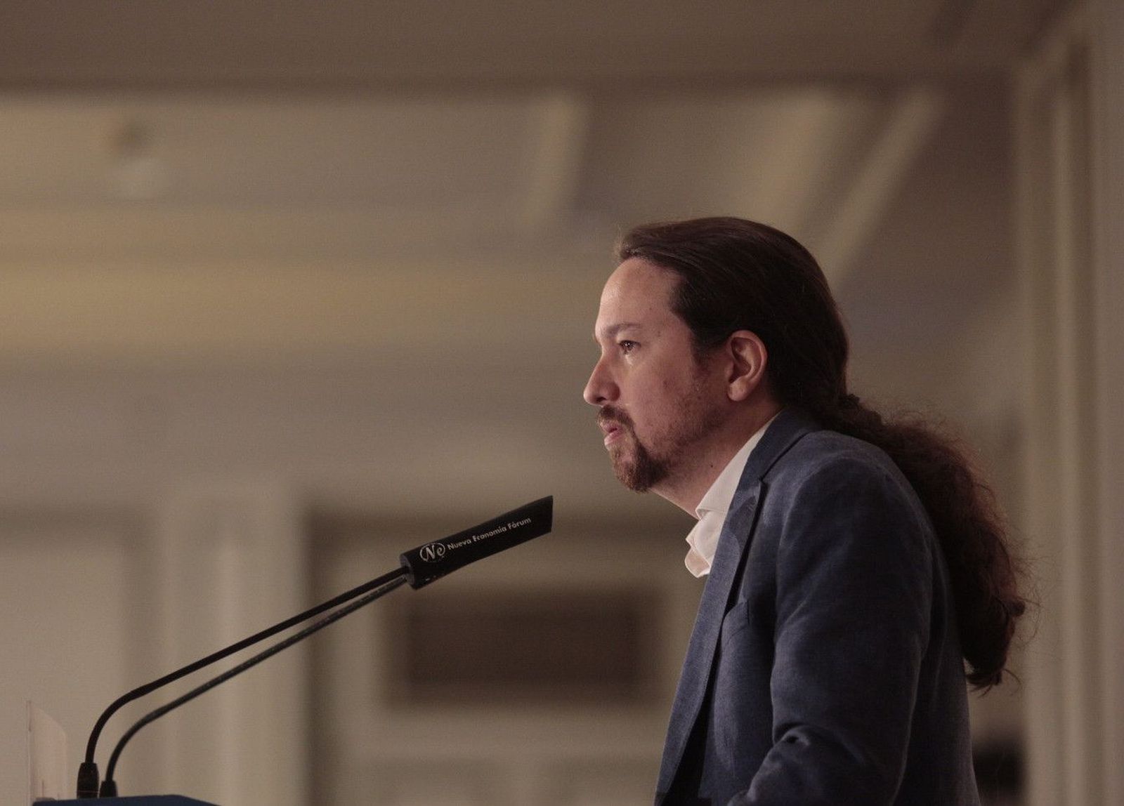Pablo Iglesias y la candidata de Unidas Podemos IU-Madrid En Pie a la presidencia de la Comunidad de Madrid, Isa Serra, participan en un desayuno informativo