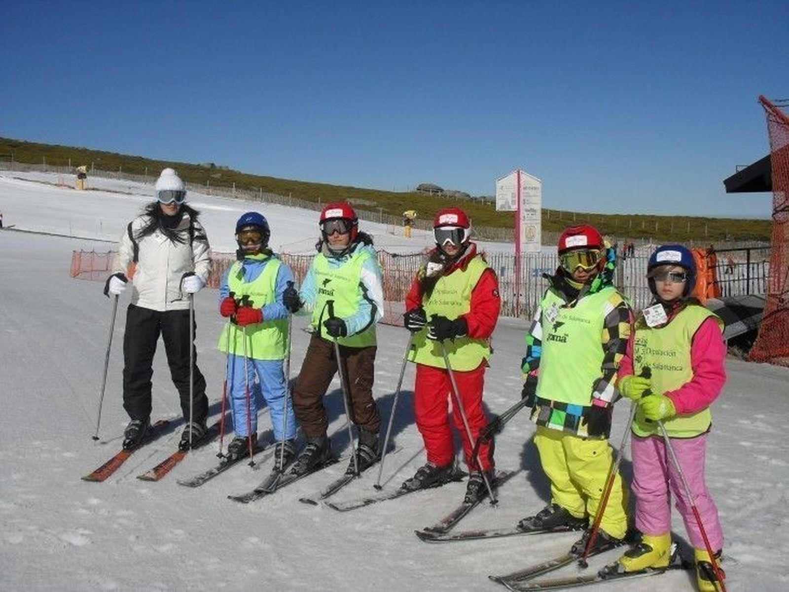 Alumnos del CRA 'Pérez Villanueva' participan en los Bautismos Blancos 2012