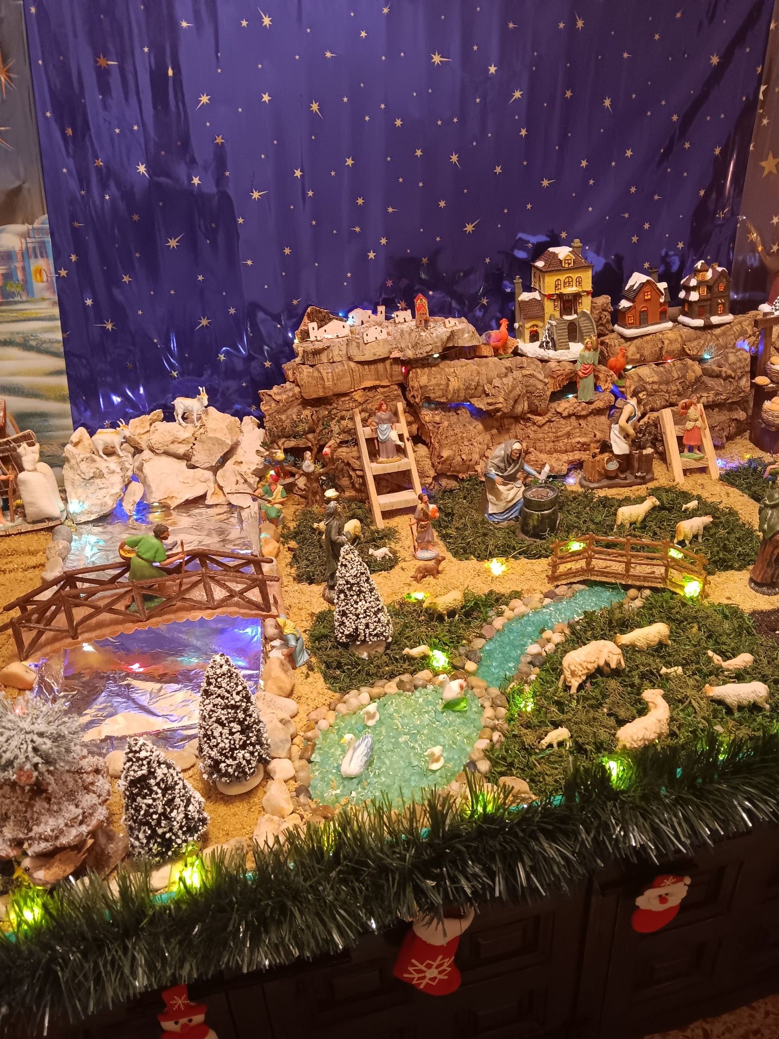 I.R.R.   Belén situado en una vivienda de la avenida de Comuneros (1)