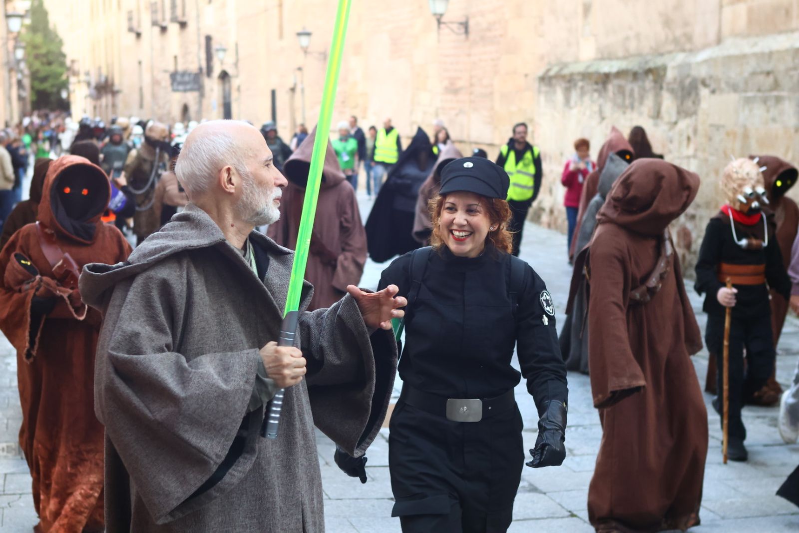 Desfile de Star Wars por el centro de Salamanca