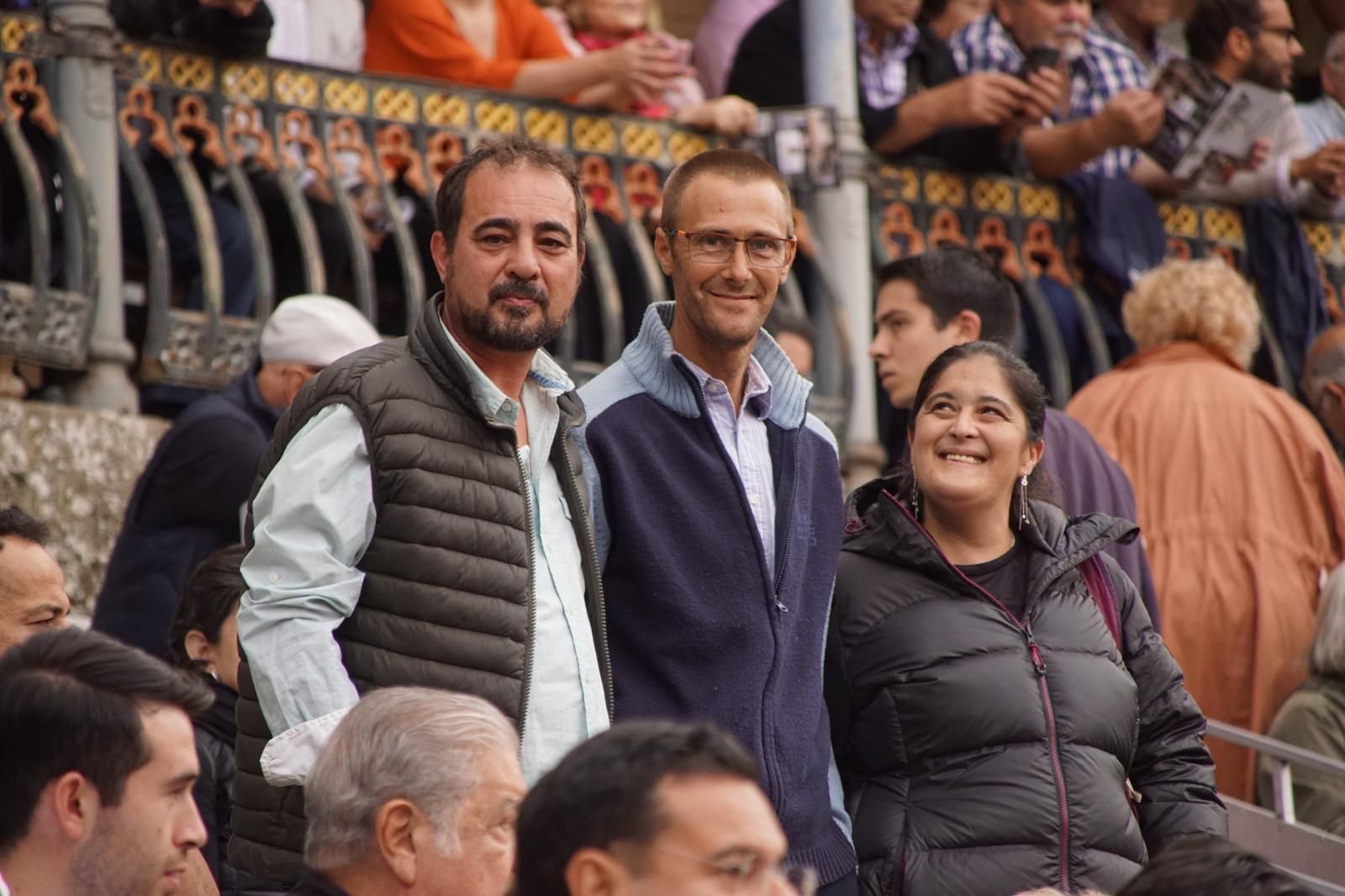 ambiente-en-el-patio-de-cuadrillas-de-la-glorieta-para-ver-a-sergio-galan-diego-ventura-y-guillermo-hermoso-de-mendoza-21-de-septiembre-de-2024-fotos-juanes-40