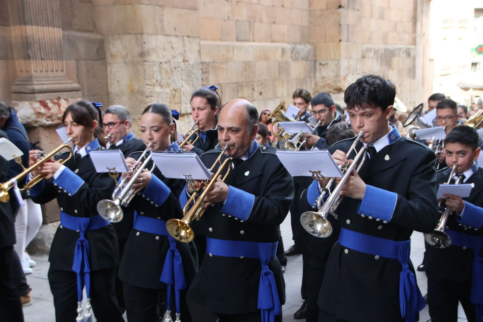La procesión del Nazareno deslumbra a Salamanca como muestra de historia y devoción tras años suspendiéndose