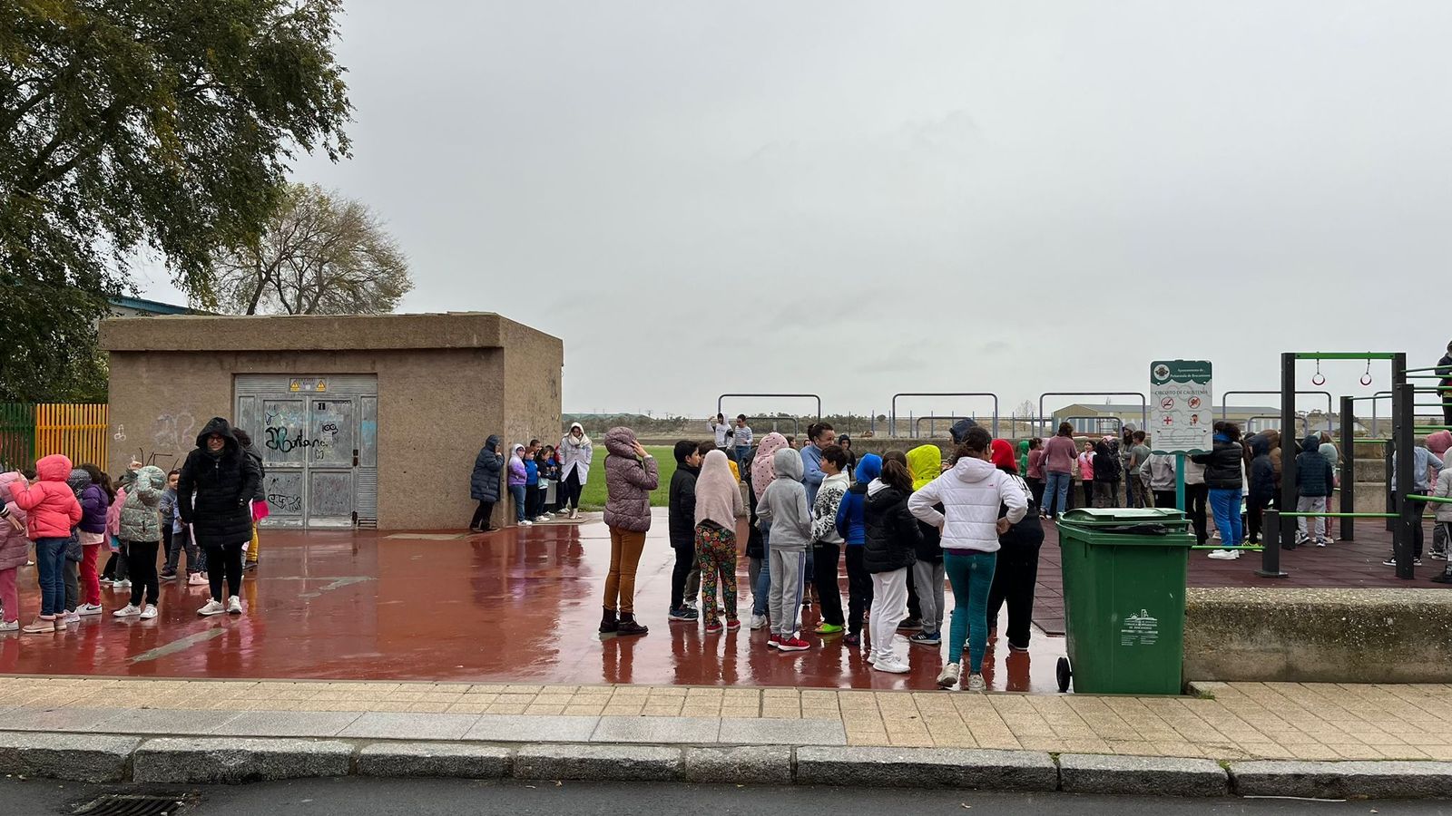 dffd0f58-daee-4049-9426-9b29ff57c602