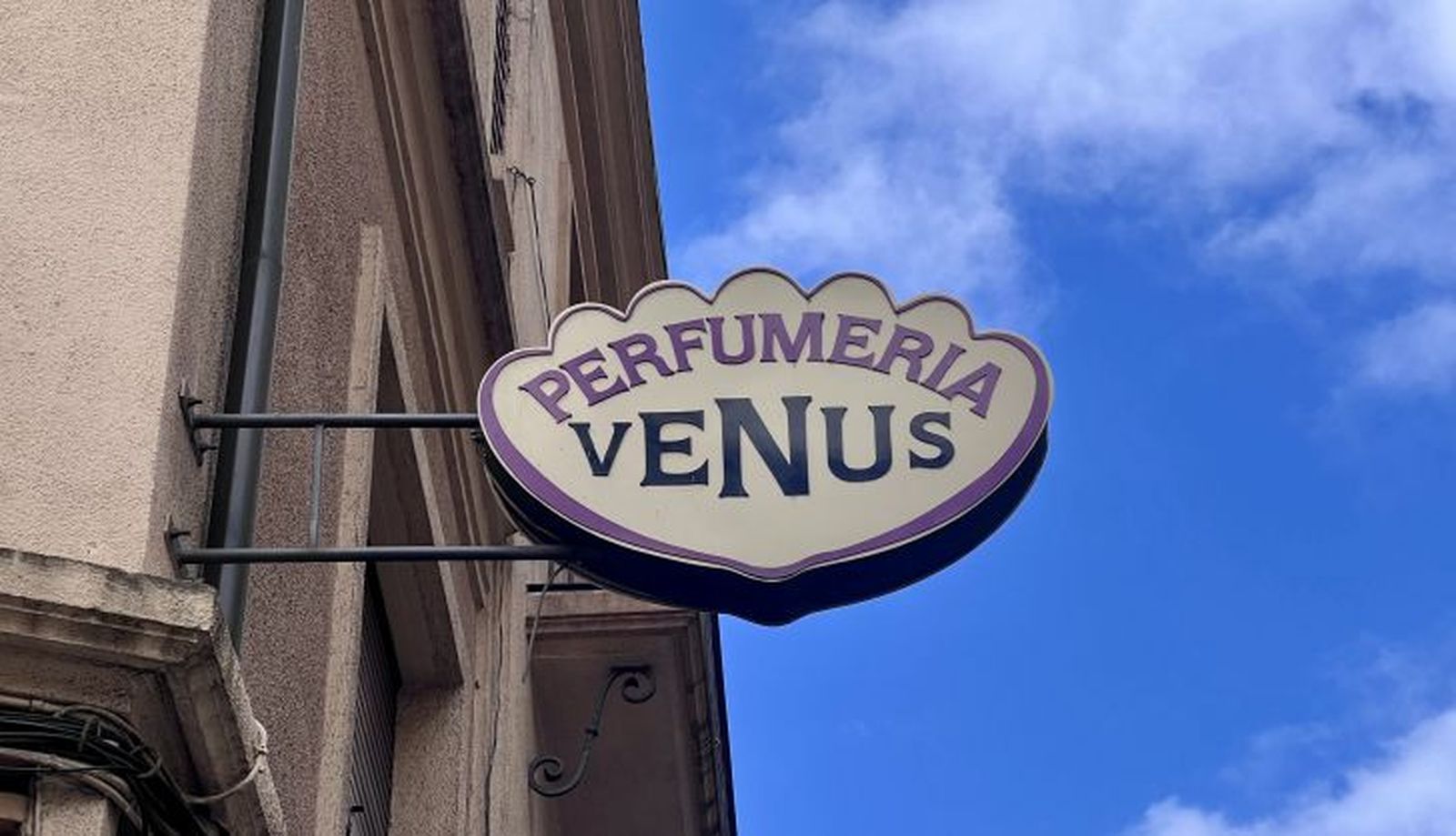 Rótulos comerciales de interés especial en Salamanca 