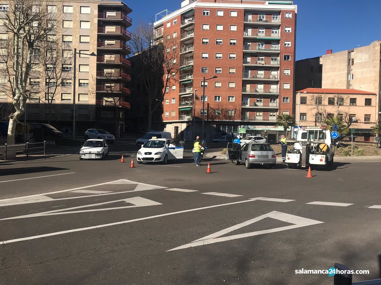 Accidente glorieta Coronel Heredero Gil (1)