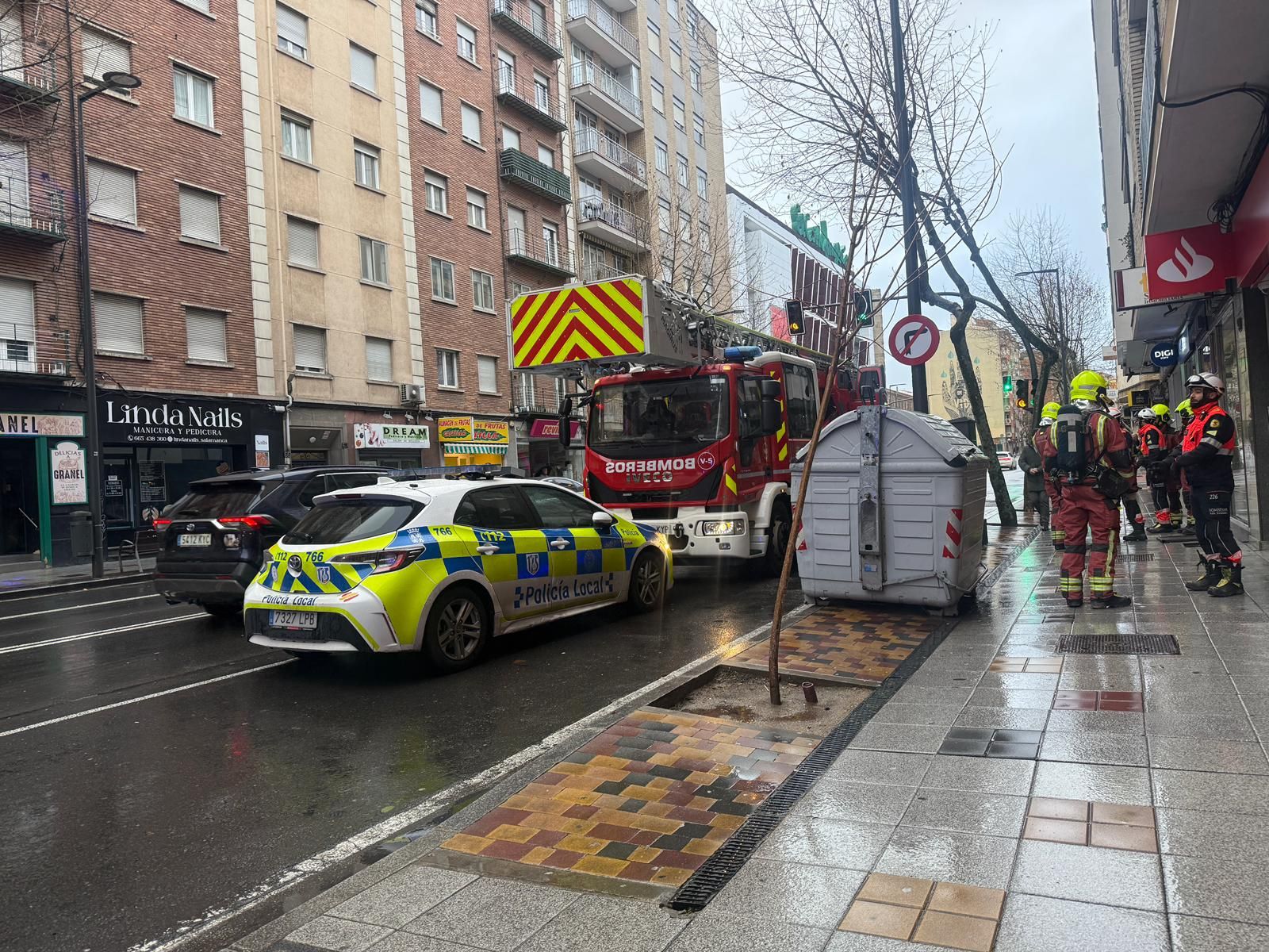 Bomberos en la intervención en María Auxiliadora