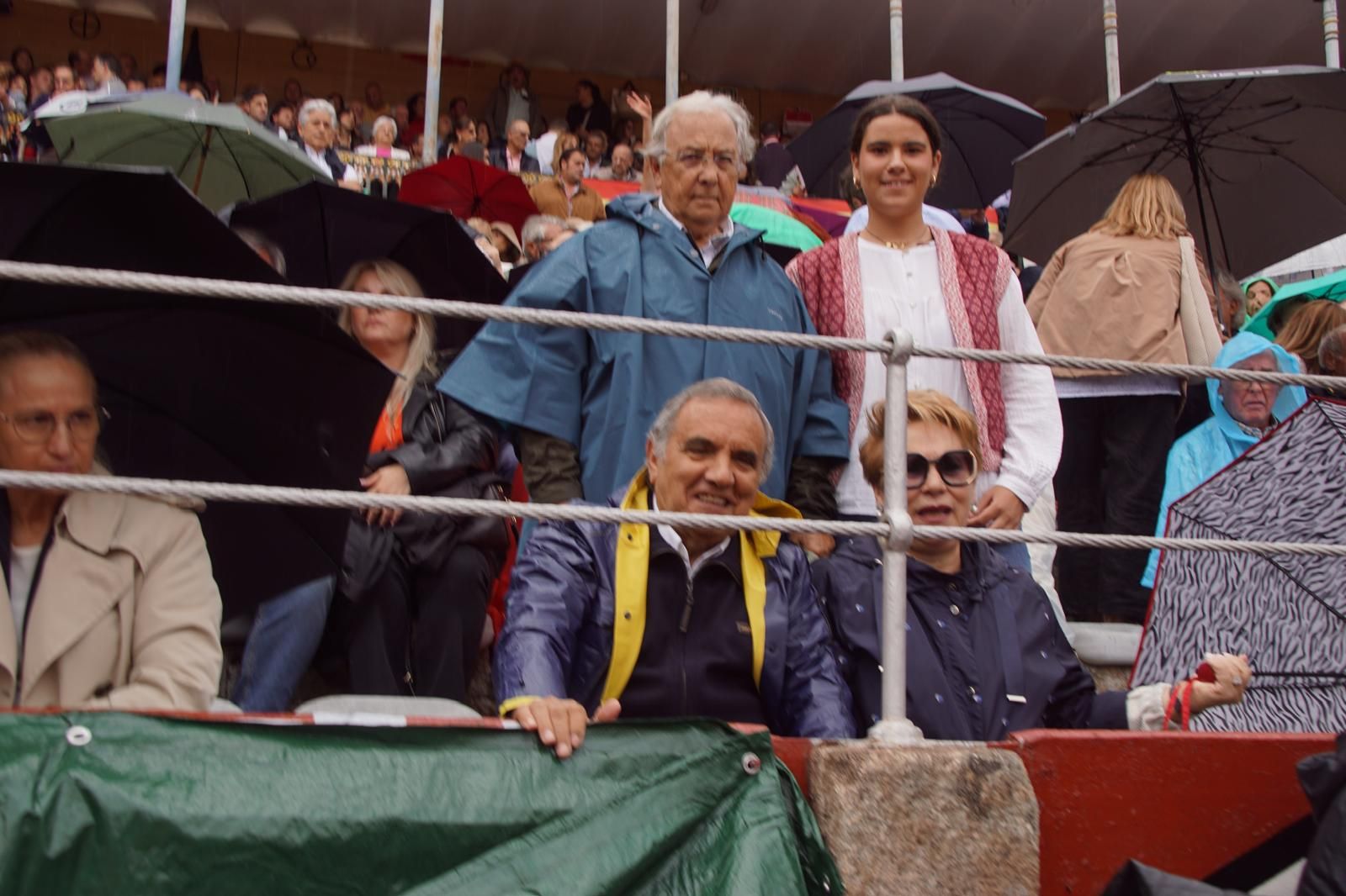 resumen-fotografico-del-ambiente-en-los-tendidos-de-la-glorieta-durante-la-corrida-de-garcigrande-20-de-septiembre-de-2024-foto-juanes-47