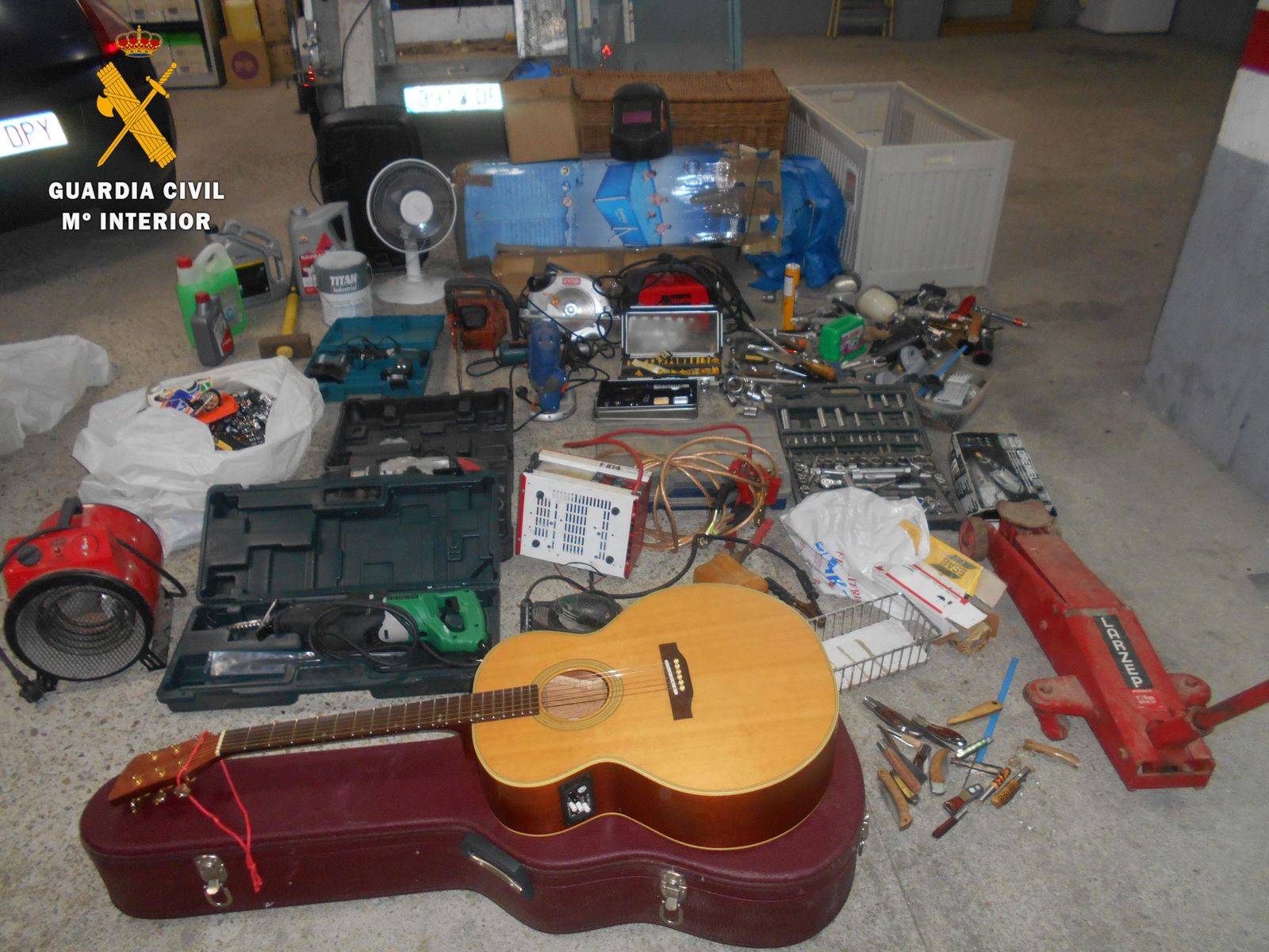 Detenidos dos salmantinos por robar un remolque lleno de electrodomésticos, mobiliario o herramientas