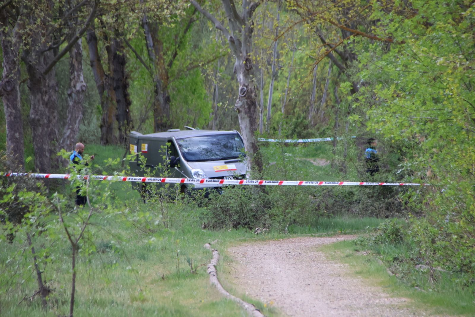 Dispositivo de rescate del cuerpo sin vida en el río Tormes entre Villamayor y Santibañez del Río