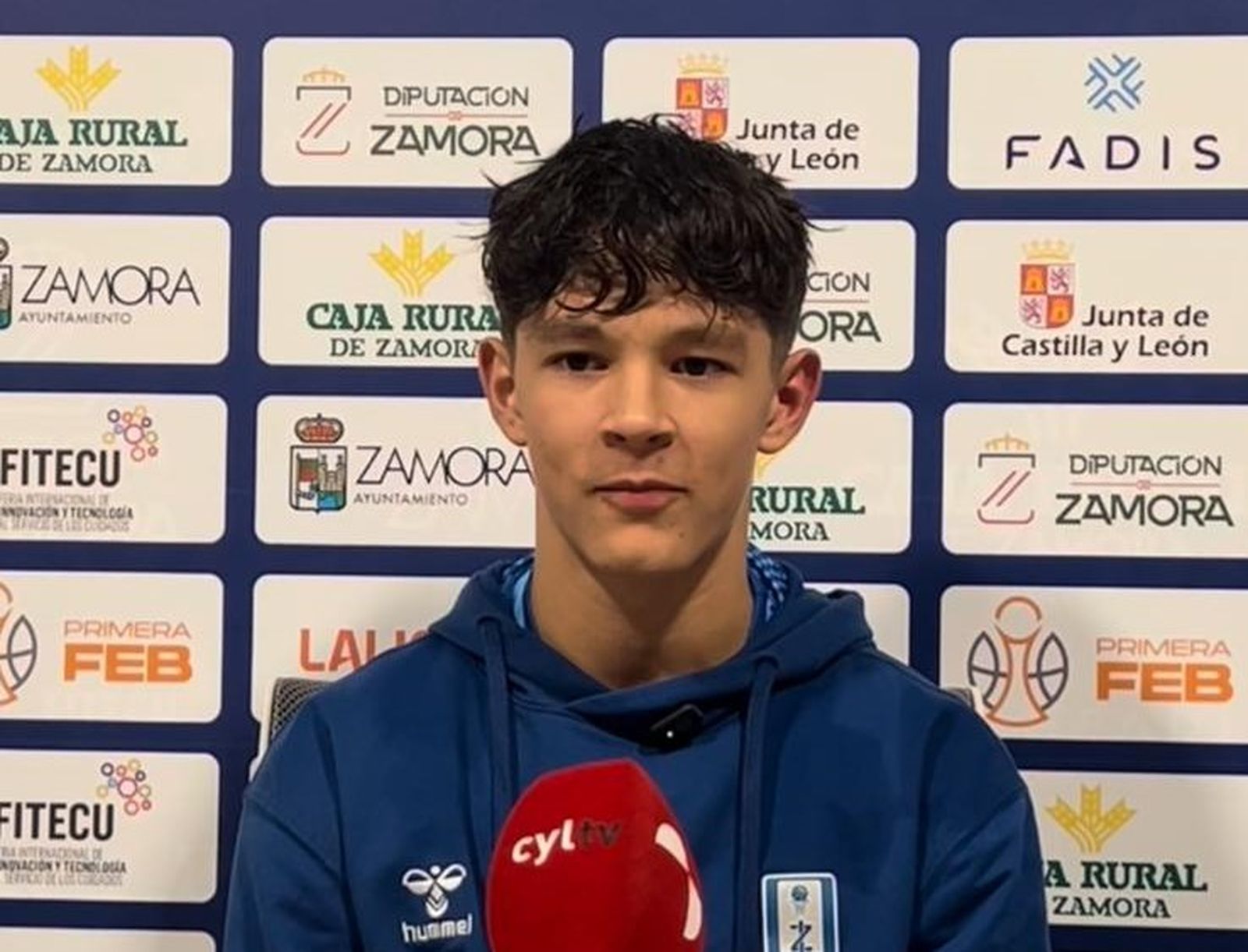 Rubén Hernández, hijo del técnico Saulo Hernández, tras el partido