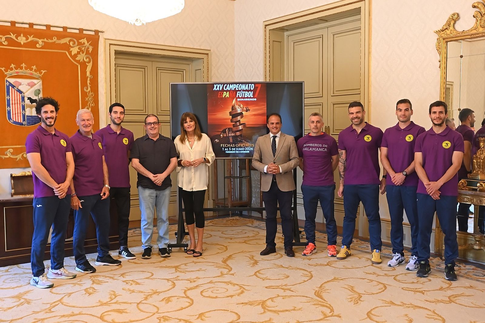 Representantes de los bomberos en el Campeonato de España de Fútbol 7