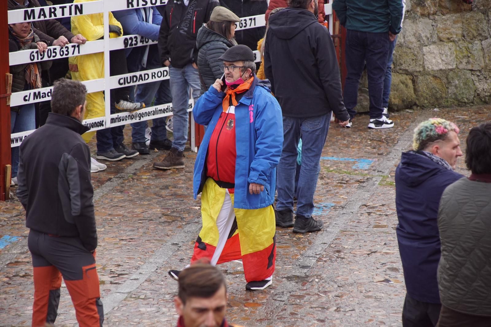 ambiente-encierro-urbano-lunes-de-carnaval-en-ciudad-rodrigo-12-de-febrero-de-2024-fotos-s24h-13