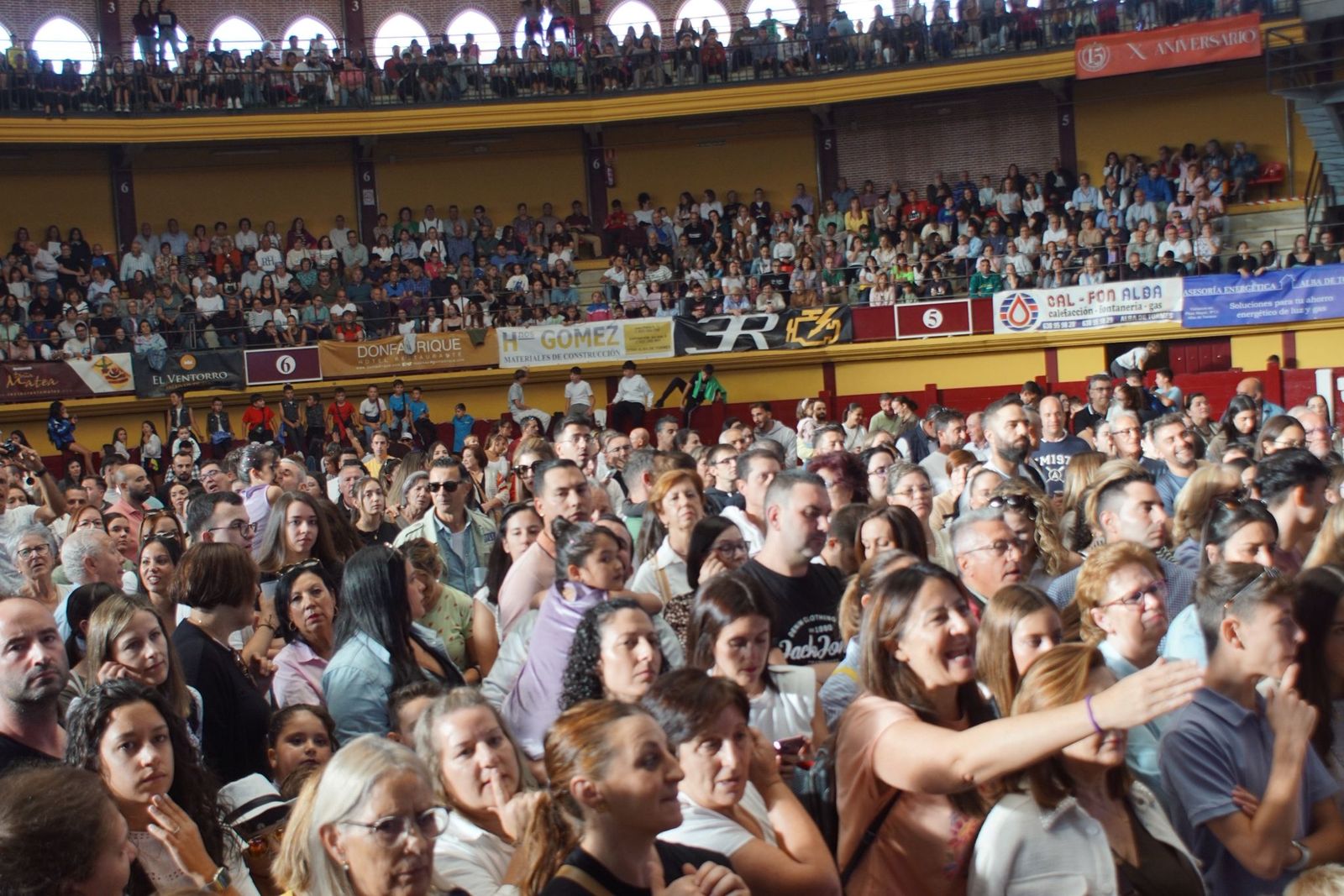 Emoción y creatividad en la primera cita del Play Back infantil en Alba de Tormes