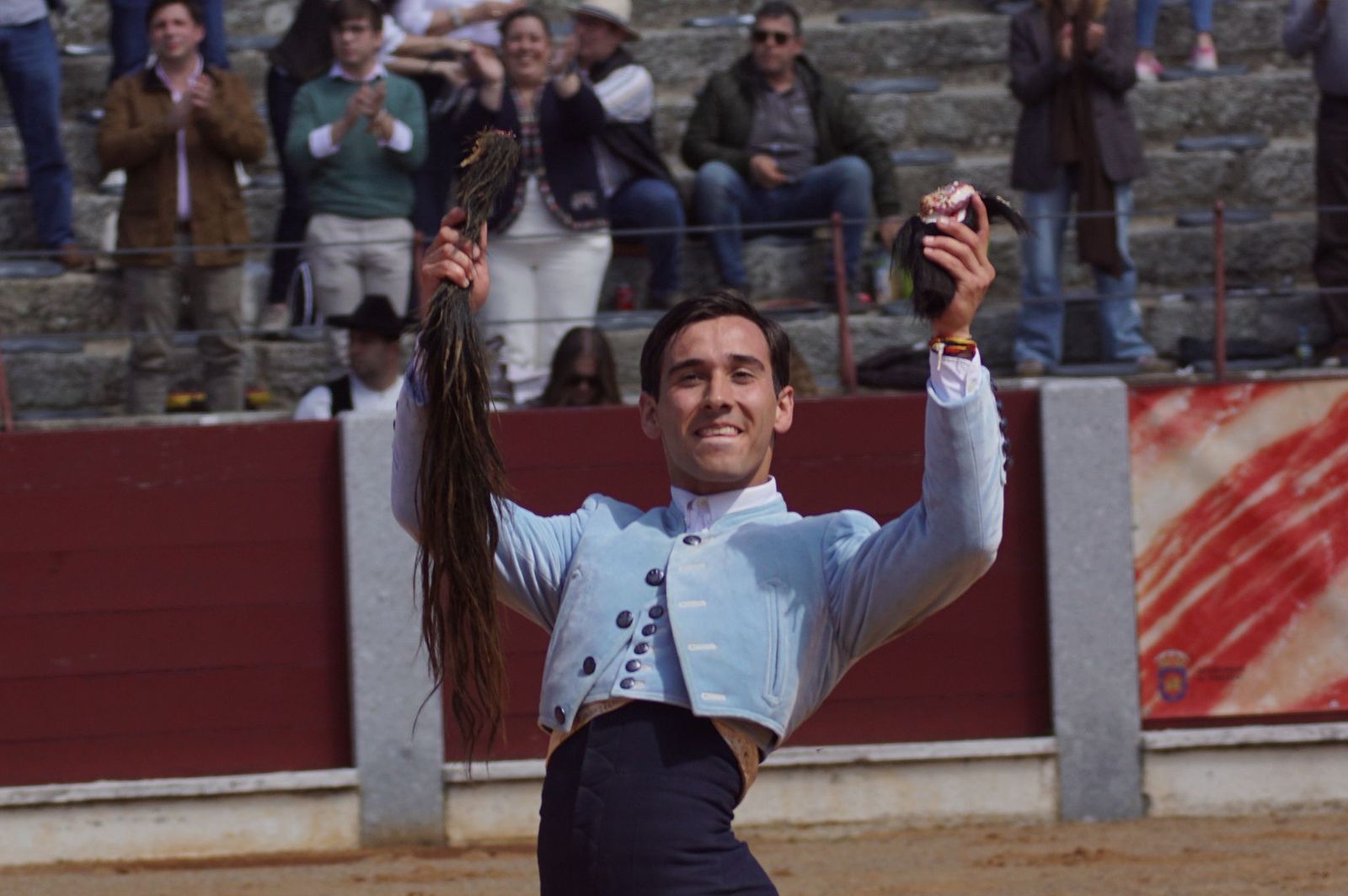 Festival taurino solidario por la esclerosis múltiple en Guijuelo