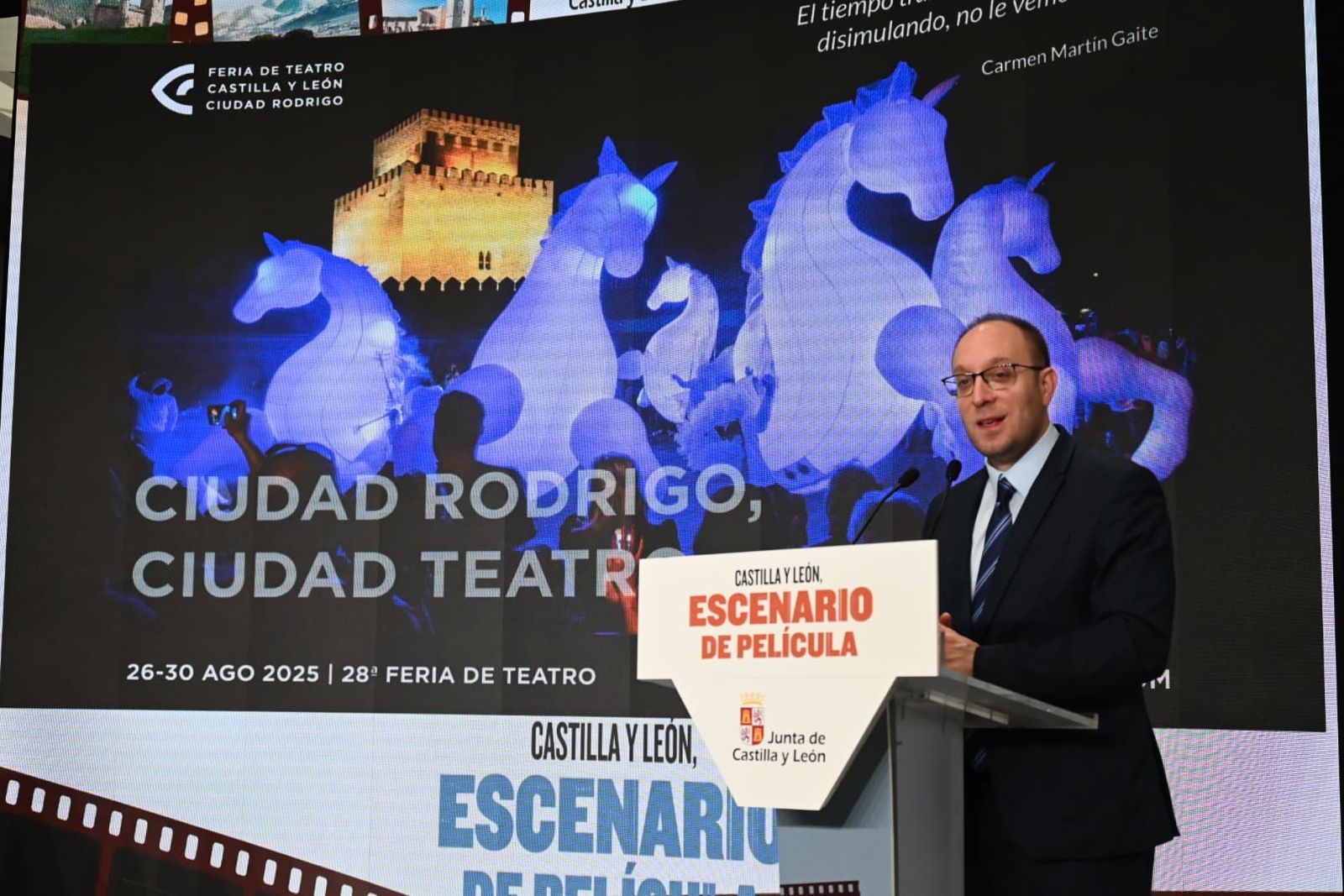 Marcos Iglesias presenta en FITUR 'Ciudad Rodrigo, Ciudad Teatro'