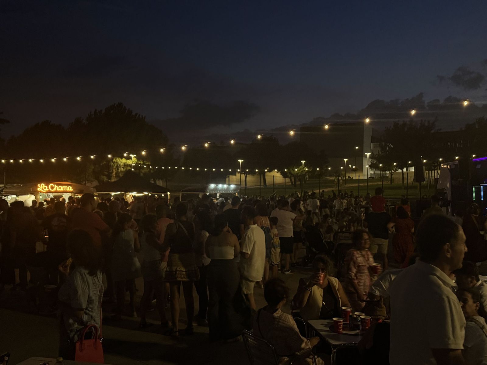 Feria Food Trucks en Aldeatejada en la plaza Mayalde